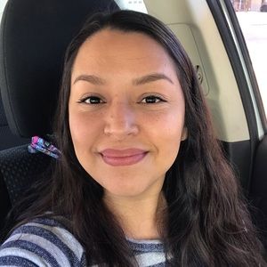 Meet your Posher, Monica